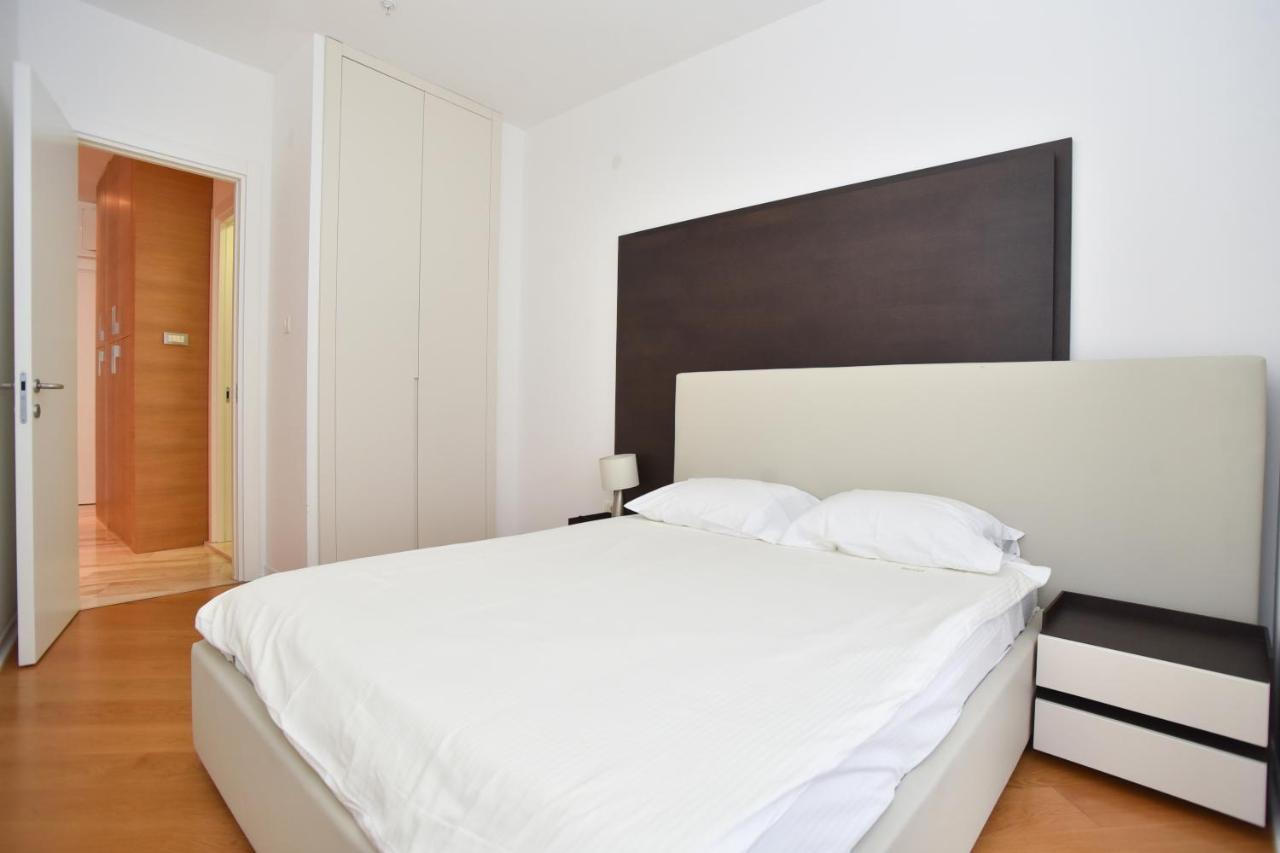 Apartment Menuet Budva