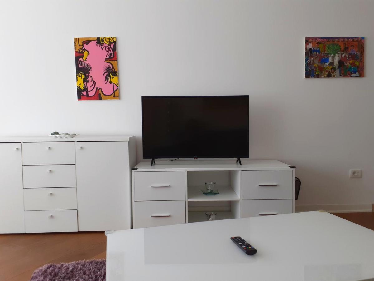 Apartment Menuet Budva