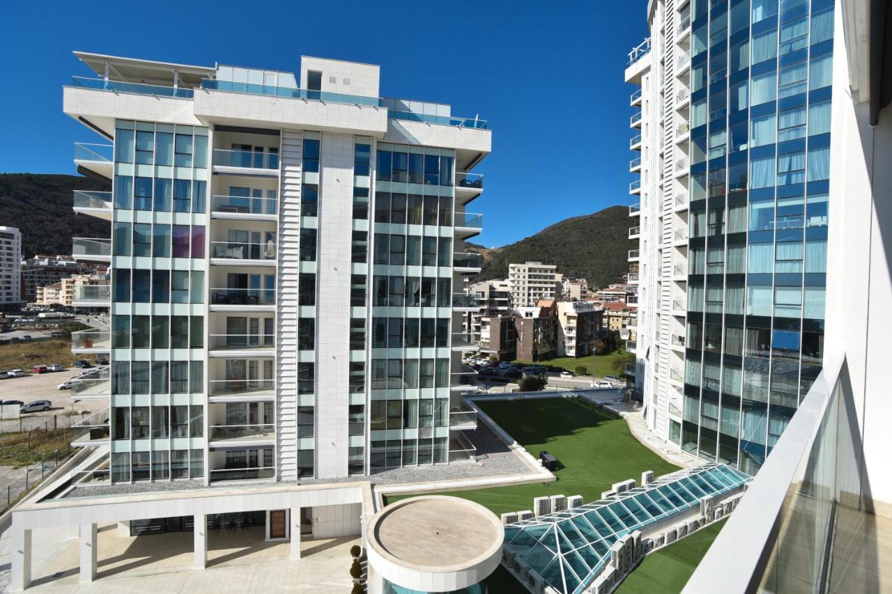 Menuet Budva