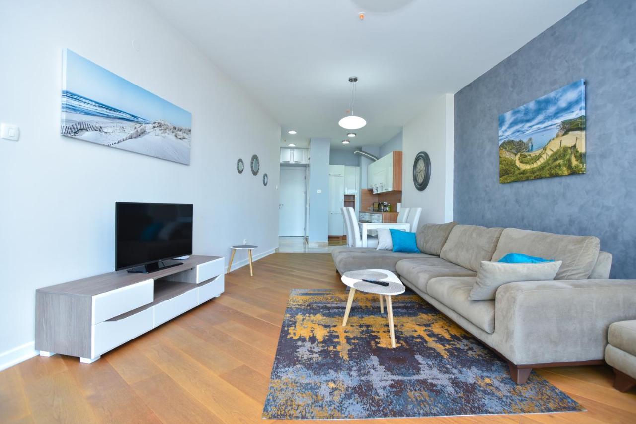 Apartment Menuet Budva